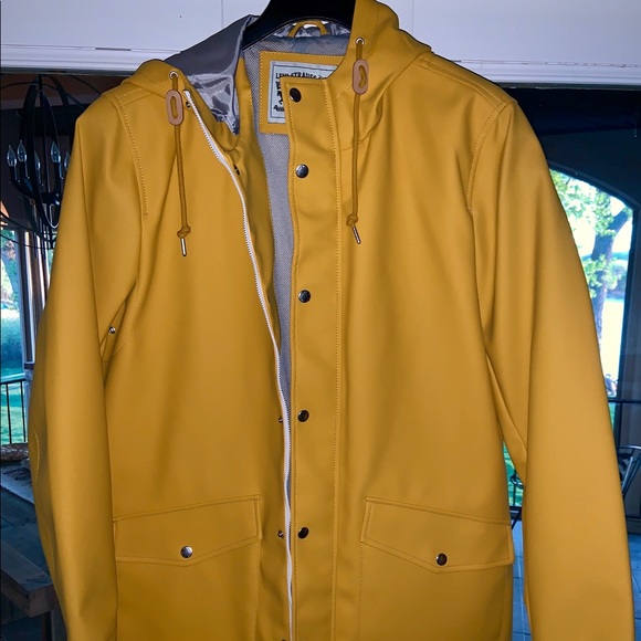 levi strauss raincoat